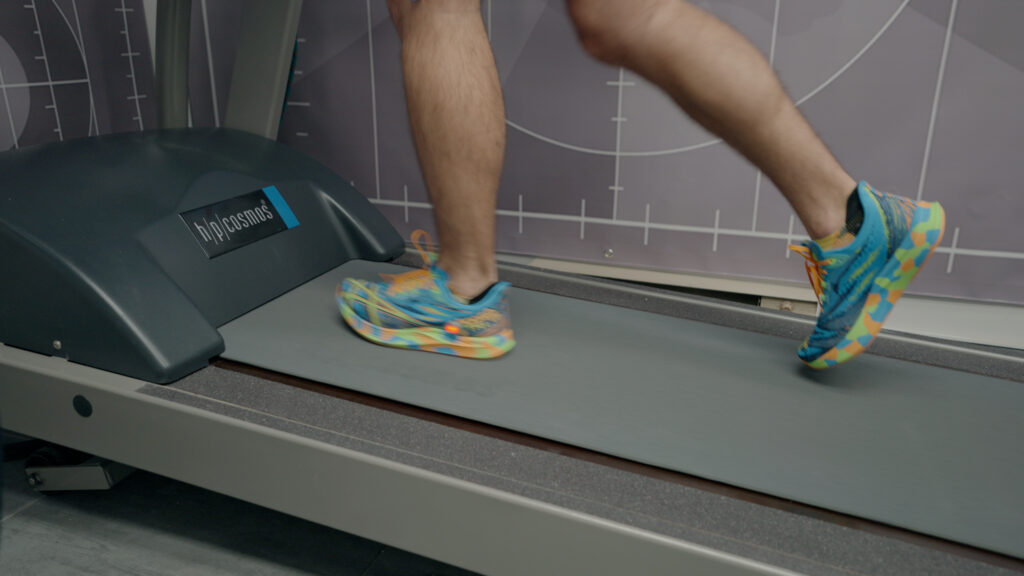 Analyse de course à pied sur un tapis roulant